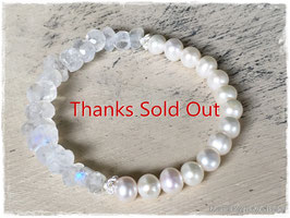 ★Bracelet ~Rainbow Moon Stone / Water Pearl