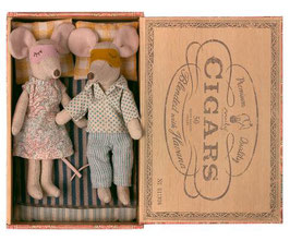 MUM & DAD MICE IN CIGARBOX