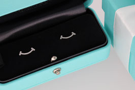 T Smile Ohrringe mini mit Diamanten, Tiffany&Co.