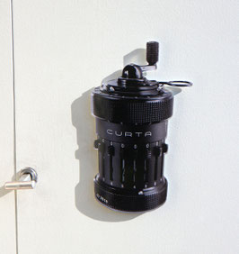 Curta Magnet Precision Cut to Shape – Made from High-Quality 3 mm Acrylic Glass