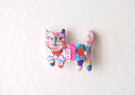 刺繍のブローチneko