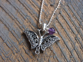 TRANSFORMATION Kette mit Schmetterling Anhänger und Amethyst Perle - Silber