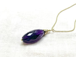 MAGIC LIGHT Goldene Kette mit violett Amethyst Kristall