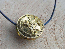 Kette mit Lotus und Siegesbanner Symbol Anhänger
