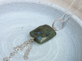 Kette mit Labradorit Anhänger Silber