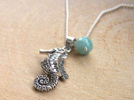 SEA HORSE Kette mit Seepferdchen Anhänger und türkisfarbiger Amazonit Kugel