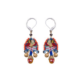 Gestickte Ohrringe mit einer kleinen Blume "DANGLING EARRINGS FANTASY"