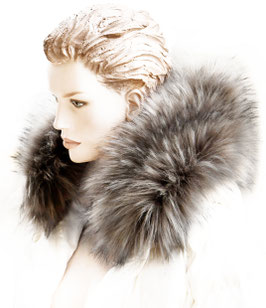 Kapuzenfell  / collar for hoods  30