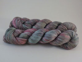 MeRo-Socken Klassisch 4fach long "Zarte Rose"
