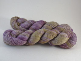 MeRo-Socken Klassisch 4fach long "Fliederbaum"