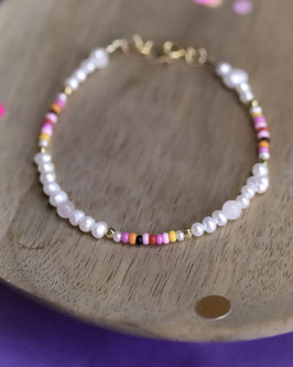 Perlen-Armband mit Farbdetails