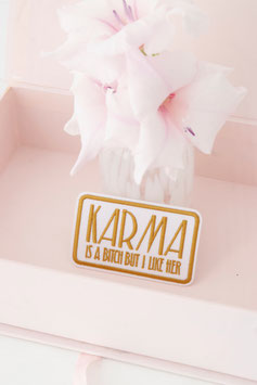 Karma Aufbügelpatch schwarz oder weiss