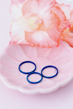 Ring eloxiert lila/blau/schwarz