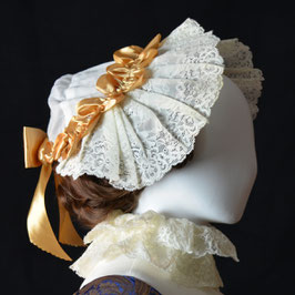 Spitzen/Batist Haube „Fleurette“  -  Lace/Batiste Cap „Fleurette“