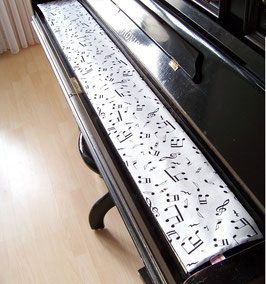 Tastenläufer Musik weiß mit schwarzen Noten für Klavier Keyboard Piano Flügel Längenwahl x Breite 15,5 cm Tastaturabdeckung Klavierabdeckung Tastatur