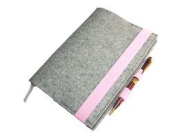 KH2 Kalenderhülle Wollfilz mit Stifthalter Hülle Einband für Din A5 Buchkalender, Notizbuch bis max. 21 x 15 x 2,5 cm, personalisierbar