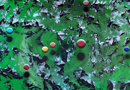 Renato Natale Chiesa - Sfere su campo verde