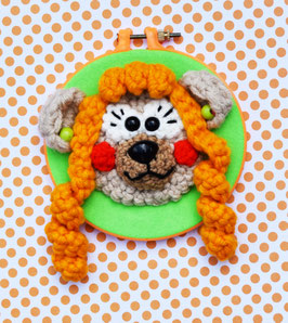 Embroidery hoop with teddy 7 / Stickrahmen mit Teddy 7