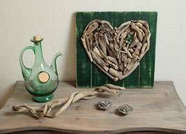 Driftwood Heart green