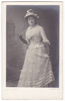Ellen Terry. Window & Grove (b)