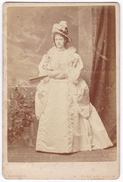 Kate Claxton (Mrs Charles Stevenson) Bassano cabinet photo