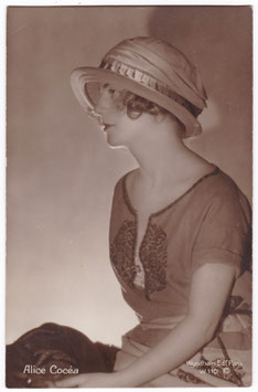 Alice Cocéa. Wyndham, Paris, W 110