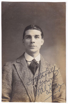 Wal Lesby. Comedian. Signed postcard with message. Dated 1914