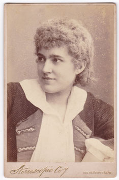 Agnes Huntington "Paul Jones" 1889. London Stereoscopic Co. cabinet photo