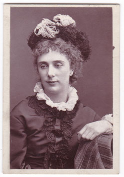 Miss Carlisle (Marie Othilie Amélie Mariot De Beauvoisin) 1875. CDV