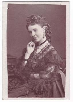 Emma Albani. Mughal style floral motif reverse. CDV
