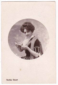 Bertha Stuart. Scottish character comedienne. Aristophot E 1731