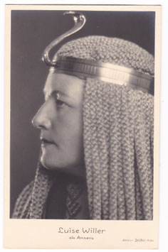 Luise Willer as Anmeris "Aida"