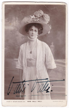 Valli Valli. Rotary 11415 A. Signed postcard