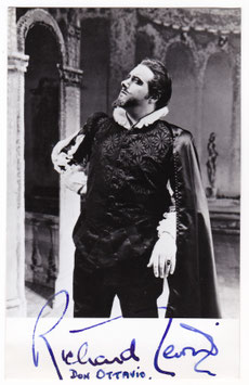 Richard Lewis "Don Giovanni" Signed photo