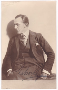 Nelson Keyes. Signed postcard