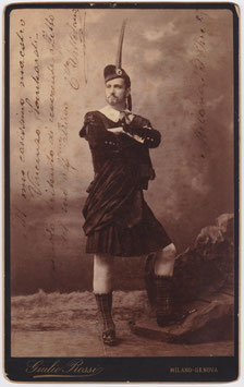 Eduardo Sottolana. Baritone. Photo by Giulio Rossi. Signed photograph