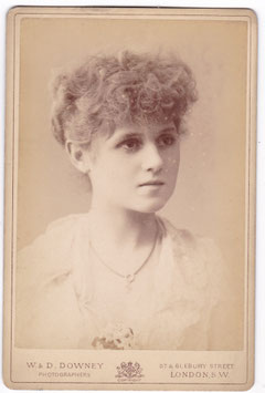 Connie Gilchrist. Actress, artists model and the Countess of Orkney. W & D Downey cabinet photo