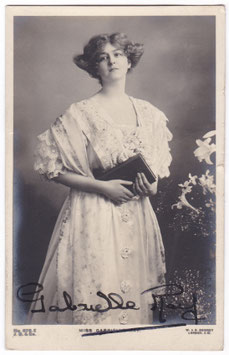 Gabrielle Ray. Beagles 678 E. Signed postcard