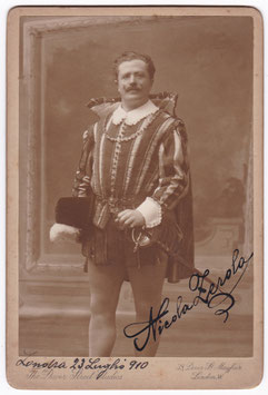Nicola Zerola "Les Huguenots" Dover Street Studios. Signed cabinet photo