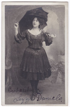 Lizzie Daniels. Comedienne. Signed postcard