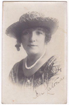 Jen Latona. Singer, pianist and comedienne. Signed postcard