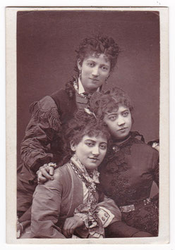 The Vokes Sisters. Lock & Whitfield circa 1875. Woodburytype CDV