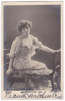 Maud Beerbohm Tree. Beagles. Signed postcard