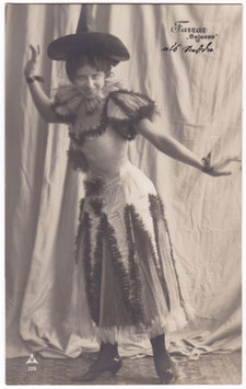 Geraldine Farrar "Der Bajazzo" 229
