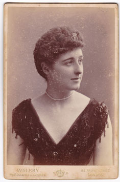Edith Lane-Fox. Wife of Hon (William) Reginald Fitzwilliam and daughter of Hon Charles Lane Fox. Walery cabinet photo
