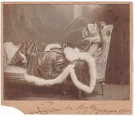 Lillie Langtry (Lillie de Bathe) Rare signed photo dated 1911