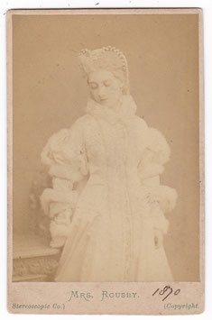 Clara Rousby as Princess Elizabeth ''Twixt Axe and Crown" London Stereoscopic CDV (a)