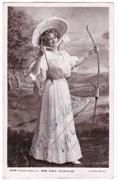 Marie Studholme. Rotary 4048 F. Signed postcard