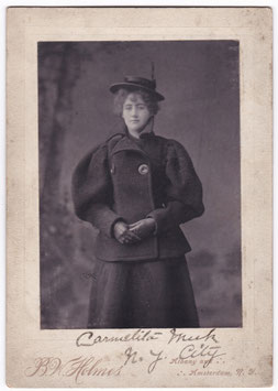 Carmelita Meek. American actress, Burlesque. B.W. Holmes, New York. Two signed and inscribed photos dated 1897