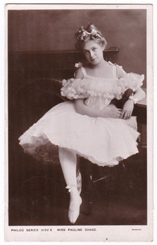 Pauline Chase as Columbine "Pantaloon" Philco 3152 E